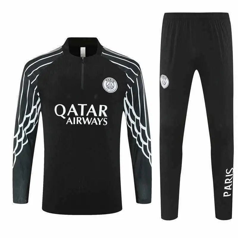 2526 Paris Black and White Arm Stripe Training Uniform Semi-Pull Set